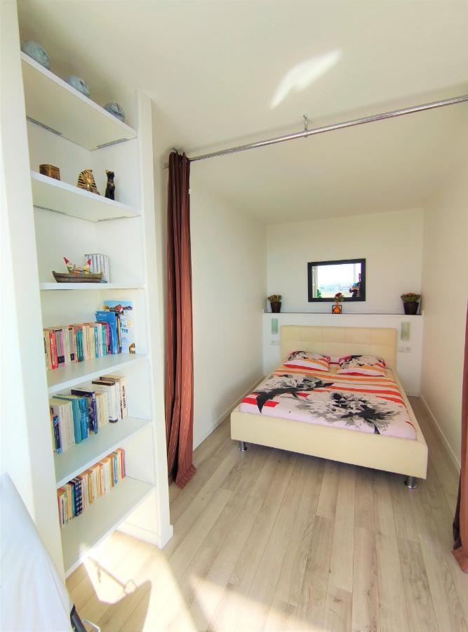 6 Appartements Et 4 Adresses A Mi-Chemin Entre Le Vieux Port Et L Ile De Re La Rochelle  Zewnętrze zdjęcie