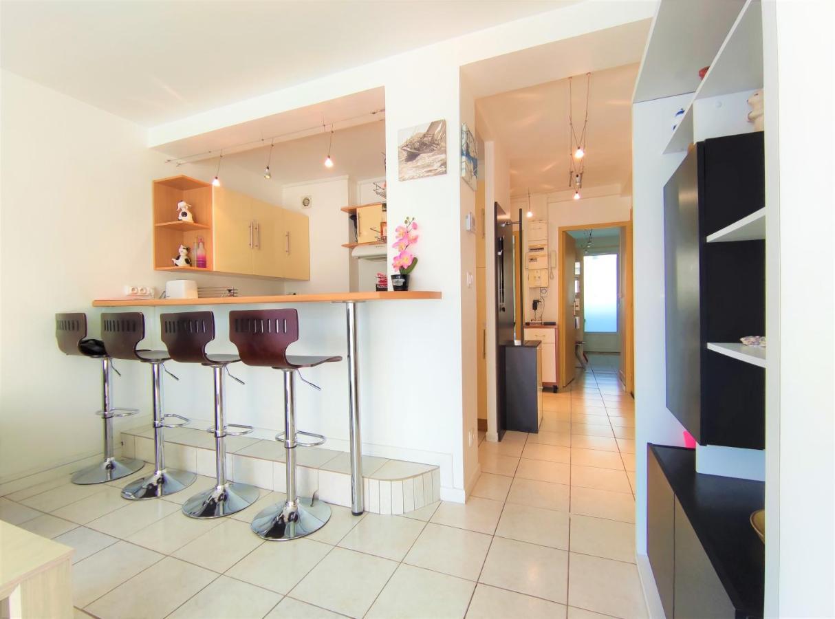 6 Appartements Et 4 Adresses A Mi-Chemin Entre Le Vieux Port Et L Ile De Re La Rochelle  Zewnętrze zdjęcie