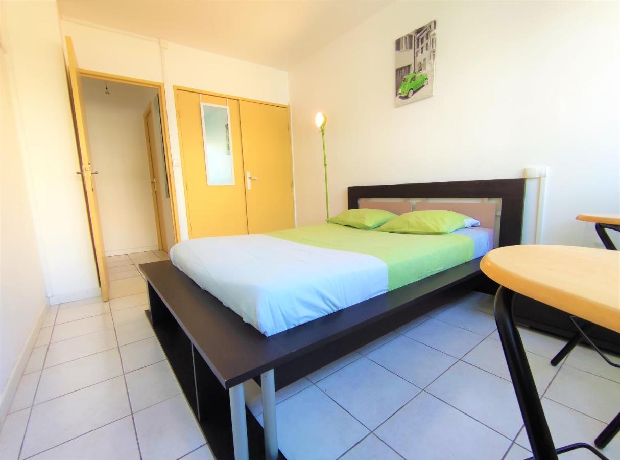 6 Appartements Et 4 Adresses A Mi-Chemin Entre Le Vieux Port Et L Ile De Re La Rochelle  Zewnętrze zdjęcie