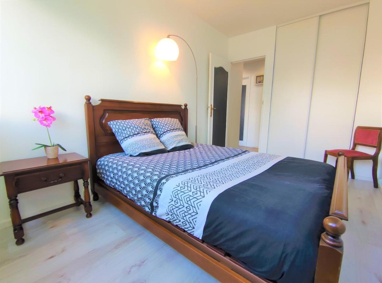 6 Appartements Et 4 Adresses A Mi-Chemin Entre Le Vieux Port Et L Ile De Re La Rochelle  Zewnętrze zdjęcie
